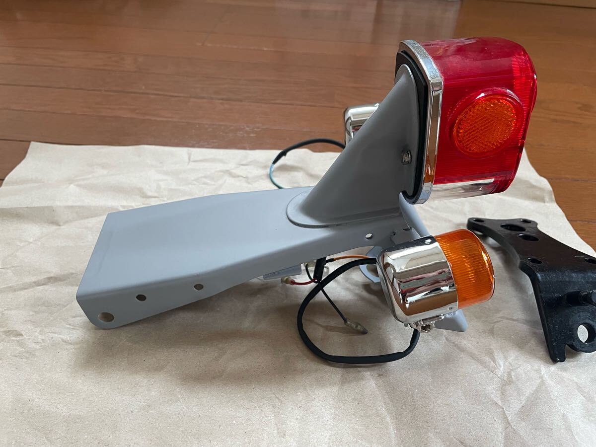 ホンダモンキー-4L 純正テール台 (12V) Yahoo!オークション -「4lモンキーテール台」の落札相場・落札価格