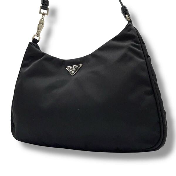 【極美品】 プラダ PRADA アクセサリーポーチ ハンドバッグ 黒 ブラック 三角ロゴプレート トライアングルロゴ ナイロン