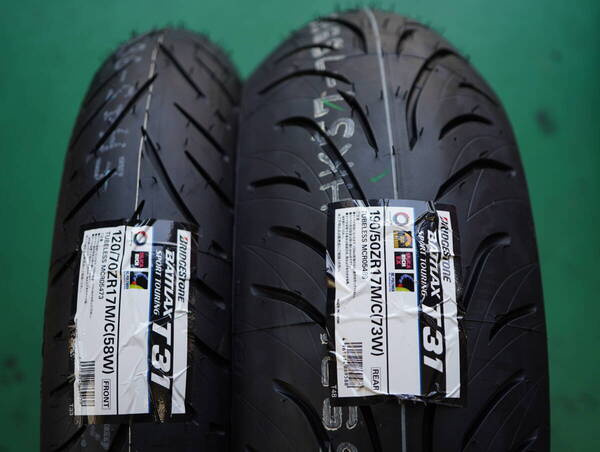 【国内正規品】ブリヂストン T31 120/70ZR17 190/50ZR17 BATTLAX SPORT TOURING T31 バトラックス 前後セット【新品未使用】