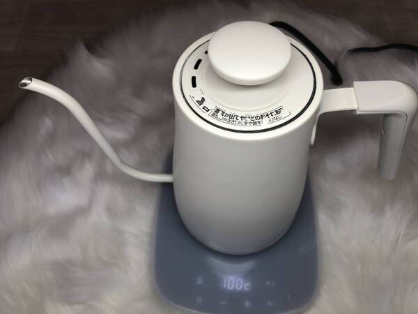 【底部ヒビ割れあり】山善 温度調整機能付 電気ケトル 電気ポット 0.8L ホワイト EKG-C800ドリップケトル