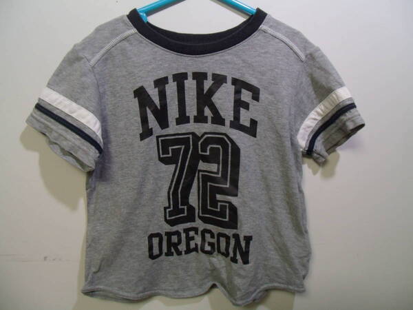 全国送料無料 レア!!ナイキ NIKE 子供服キッズベビー男の子 プリント半袖グレー色Tシャツ 110