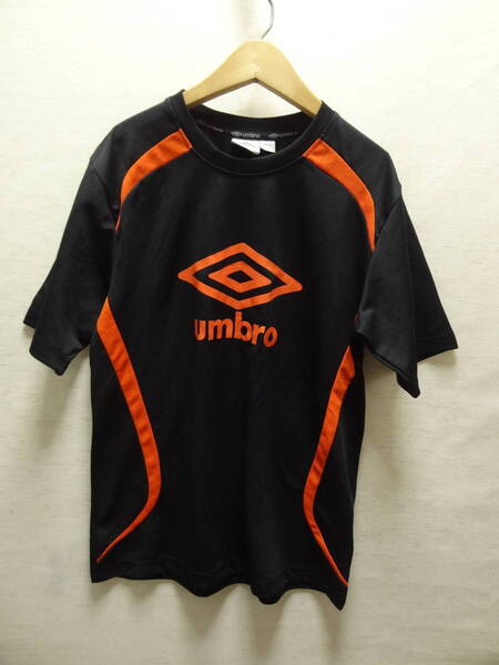 全国送料無料 USAアメリカ古着 アンブロ UMBRO メンズ ポリエステル100%素材 サッカーフットサル等スポーツ用 半袖 黒色 ゲームTシャツ S