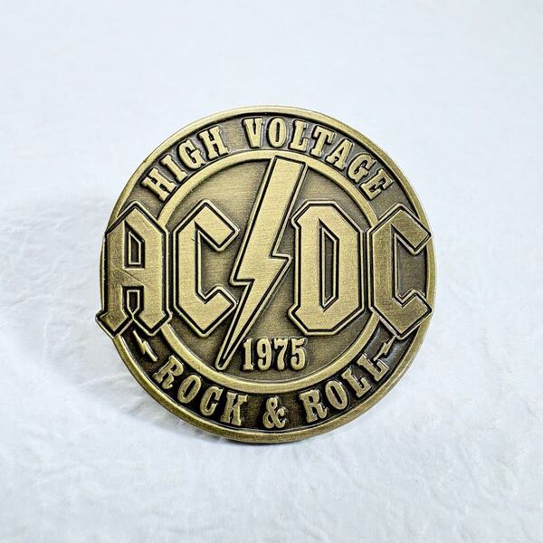 【ピンバッジ】AC/DC ACDC エシディシ ブロンズカラー ロック 音楽