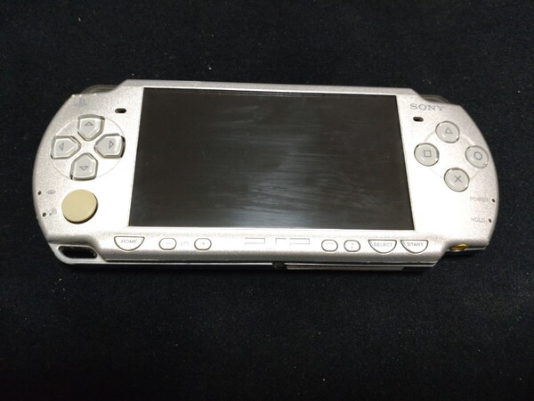 PSP-2000 動作確認済 シルバー プレイステーションポータブル ソニー 84 ジャンク扱い