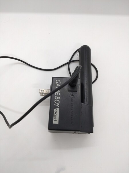 【動作確認済】Nintendo/任天堂 ゲームボーイポケット専用 チャージャー&バッテリーパック 中古品 ジャンク 65