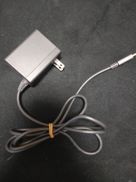 ACアダプター Switch 充電器 Nintendo HAC-002 ニンテンドースイッチ 83-3