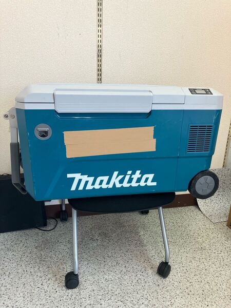 マキタ makita 充電式保冷温庫モデルCWO02G クーラーボックス 50L