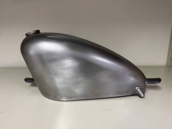 即納品 T-5 8-9L 汎用 ナロースポーツスタータンク チョッパー ショベル ワンオフ ナロー タンク製作工房★