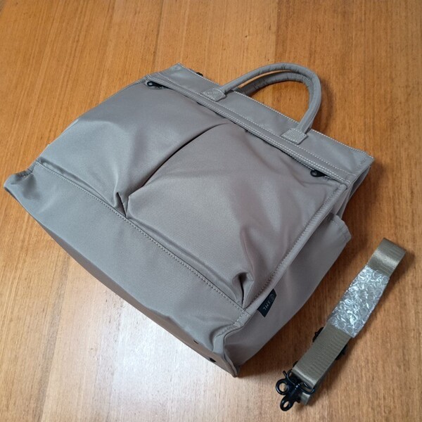 ★定価14,300円 美品!SML・エスエムエル・トートバッグ・ショルダーバッグ・リュックサック・3WAY HELMET TOTE・GREIGE(グレージュ)色