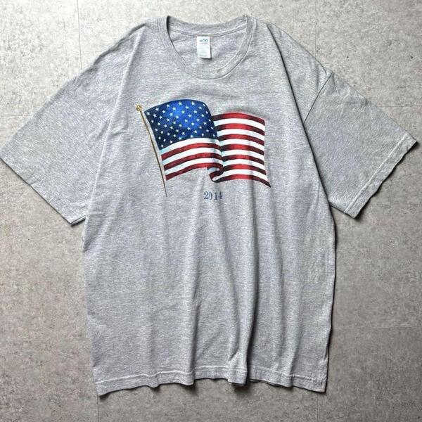USA製 半袖Tシャツ アメリカ 国旗 星条旗 アメリカンヴィンテージ 国旗モチーフ Patriotic グレー 灰色 L