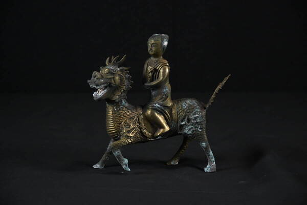 中国古銅器 麒麟 騎麟観音 観音菩薩 仏教美術 青銅器 古美術 骨董 銅製 神獣 瑞獣 開運 縁起物 コレクション アンティーク 仏像 菩薩像