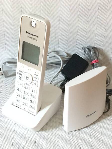 送料無料★Panasonic★パナソニック★コードレス電話機★「RU・RU・RU」★VE-GDL45DL-W★KX-FKD559-W★中古★動作品★返金保証あり★