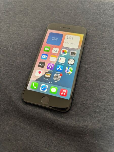 iPhone se2 64gb ブラック バッテリー最大容量78% SIMロックなし