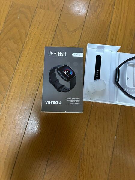 Fitbit VERSA4 スマートウォッチ