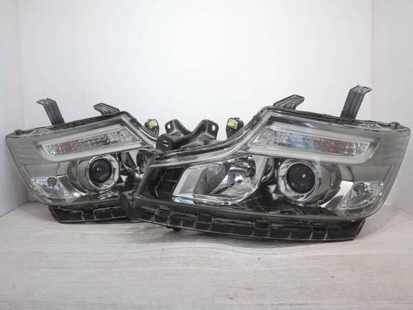 破損無し 【コーティング済】 後期 HID クールスピリット 100-62075 BR53-3 RK5 RK6 ステップワゴン スパーダ ヘッドライト 左右