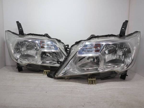 ブルー 破損なし HID 【コーティング済】キセノン 車検〇 迅速発送 KOITO 100-23097 BR60-3 セレナ C26 NC26 FC26 ヘッドライト 左右