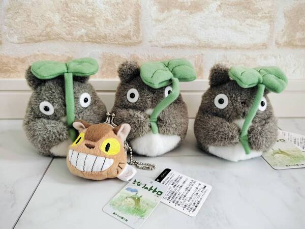 ☆全国送料無料!新品 トトロぬいぐるみ ネコバス小銭入れ 4点セット タグ付き