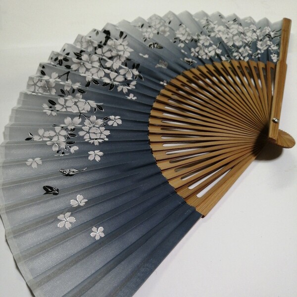 絹扇子 グラデーション桜