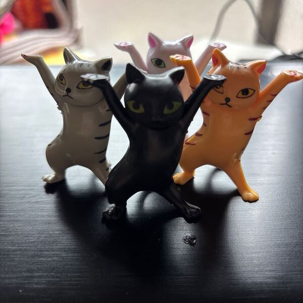 ねこ フィギュア ガチャガチャ 猫のペン立て ペン置き オプジアクセサリー置き ネコの小物置き 韓国 インンテリア 猫 中古