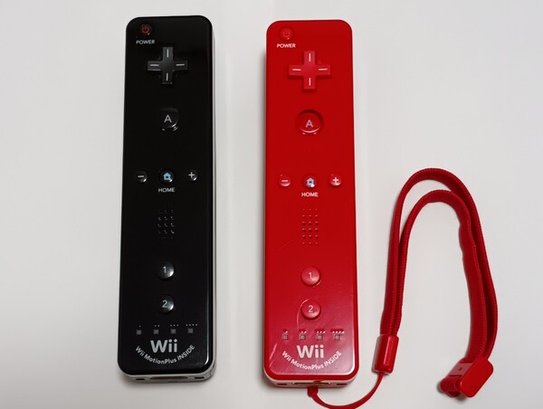 ★送料無料 動作確認済 Wiiリモコン モーションプラス2個セット RVL-036 黒 ブラック 赤 レッド
