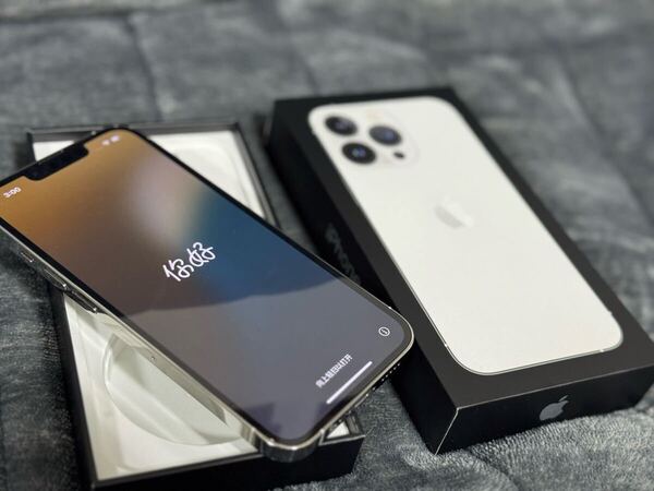 iPhone13 pro 256gb シルバルー SIMフリー
