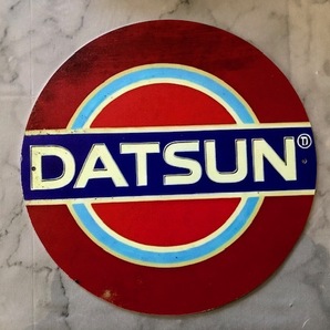 誰も持ってない? ダットサン DATSUN ロゴ アルミのアート看板 お部屋に・ガレージに! 送料サービス ブルーバード サニー S30
