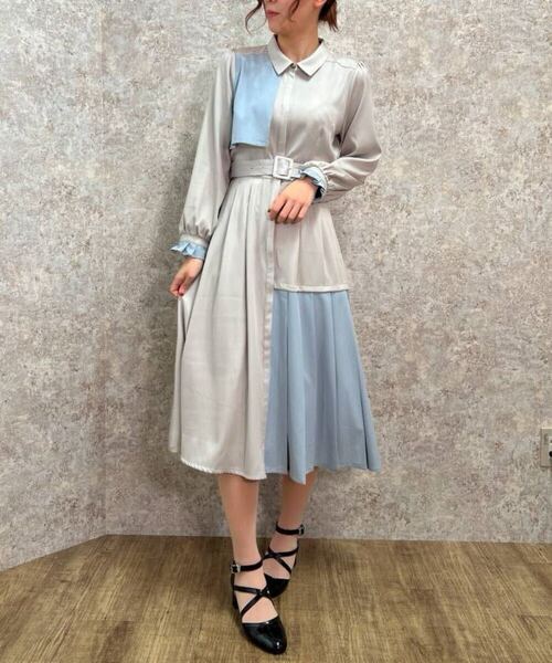 axes femme*プリーツ使バイカラーワンピース*水色