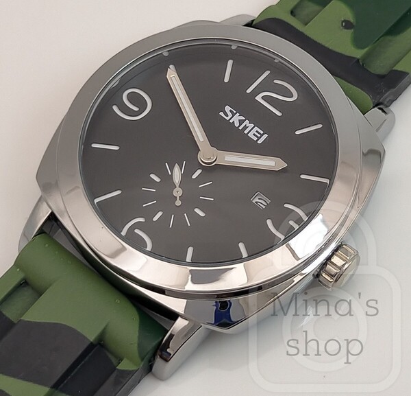 迷彩ラバーで軍用感マックス/ミリタリーウォッチをガンガン使い倒す【デカ厚/新品】カレンダークォーツ ブラック文字盤/グリーンカモフラ