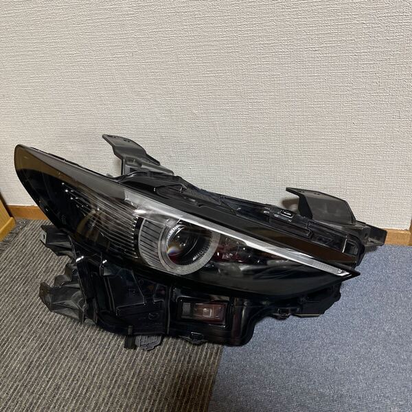 マツダ CX-30 LED 右 ヘッドライト 刻印1L 送料込み 即決 点灯済 割れ無し