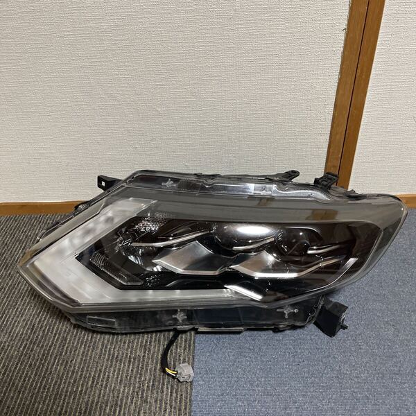 日産エクストレイルT32左LED ヘッドライト 送料込み即決 点灯済