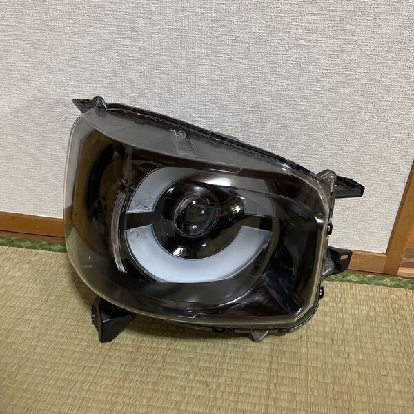 ホンダ JF5 JF6 N-BOX Nボックス 純正 LED ヘッドライト ランプ レンズ 右 STANLEY W6705 送料込み 即決
