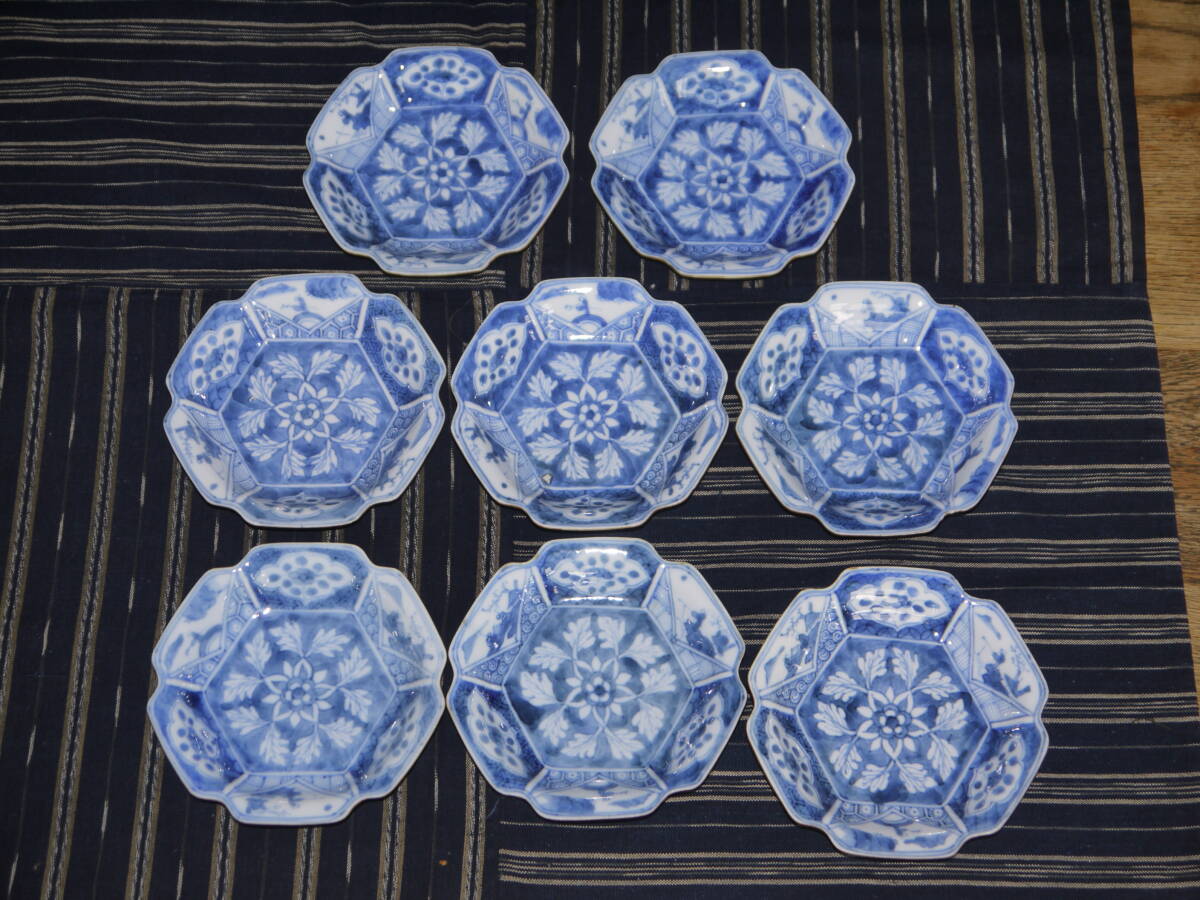 小皿■花紋四角白磁3枚 江戸期 角皿 古美術 時代物 骨董品■ 2025年最新】Yahoo!オークション -染付 角皿の中古品・新品・未