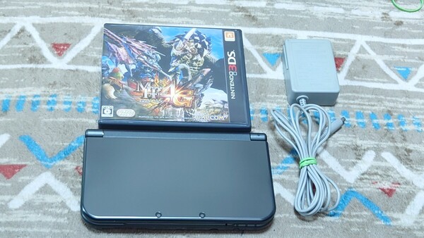 NEWニンテンドー3DS LL 本体 充電器 タッチペン MicroSD モンスターハンター4G