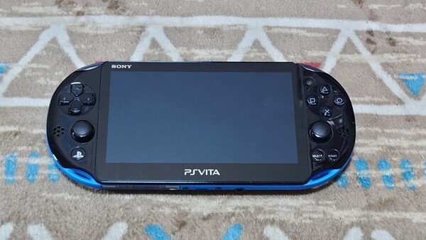 PS Vita PCH-2000 本体