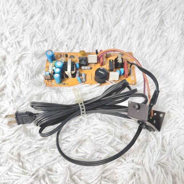 【動作未確認】YAMAHA DX21 電源基板 電源ユニット ACケーブル付き シンセサイザー 部品 修理用 ジャンク ヤマハ DXシリーズ パーツ Q38D