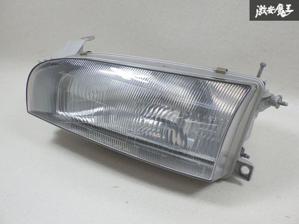 トヨタ(純正) スプリンタートレノ純正 ヘッドライト・ウインカー