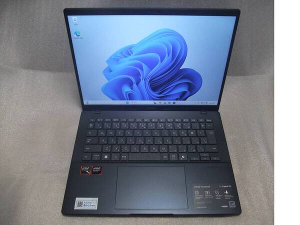 ASUS vivobook 14 M1407KA ryzen AI 5 340 16GB/512GB 2025年モデル