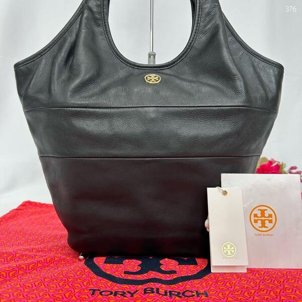 【極美品】TORY BURCH トリーバーチ ロビンソン トートバッグ バケツバッグ ビジネスバッグ レザー 肩掛け ブラック 黒 通勤 通学 大容量