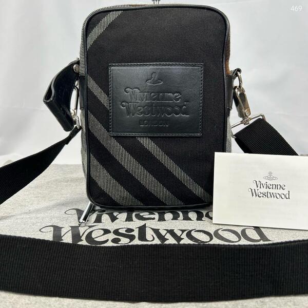 【極美品】Vivienne Westwood ヴィヴィアンウエストウッド ショルダーバッグ レザー オーブ チェック 斜め掛け 肩掛け メンズ レディース