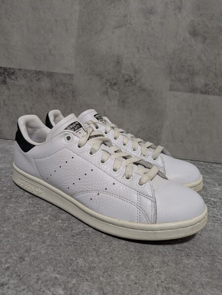 adidas アディダス スタンスミス STAN SMITH ホワイト スニーカー ホワイト ブラック 25.5cm BD7436 OSAGARI