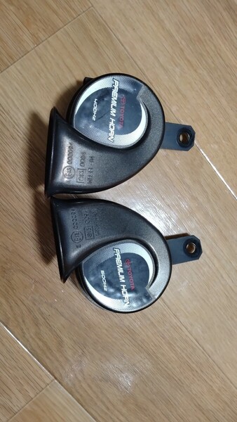 トヨタ純正オプション PREMIUM HORN プレミアムホーン 400Hz 500Hz TOYOTA