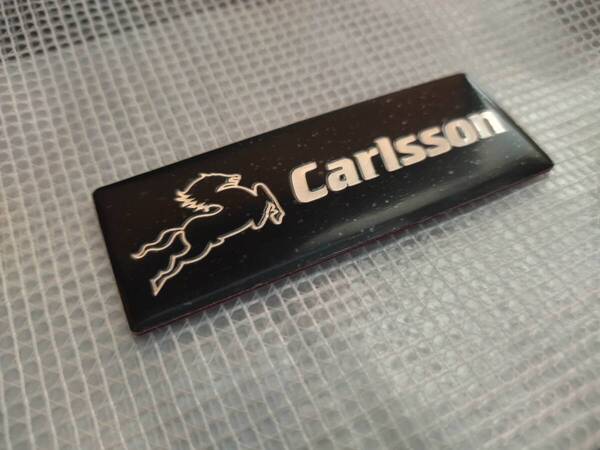 【ゆうパケット送料込】Carlsson(カールソン) エンブレムプレート ブラック 縦3.2cm×横8cm アルミ製 メルセデスベンツ
