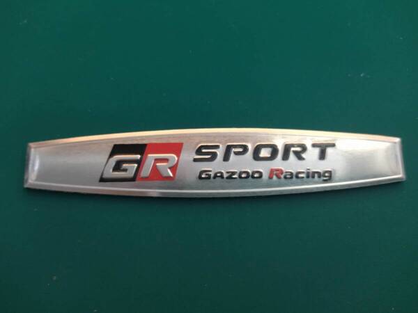 【ゆうパケット送料込】GR SPORT(ガズーレーシング) エンブレムプレート シルバー 縦2cm×横1cm×厚さ2mm トヨタ TOYOTA