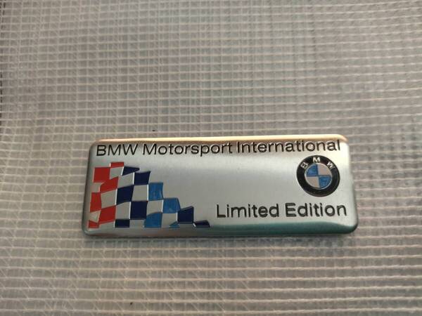 【ゆうパケット送料込】BMW エンブレムプレート 縦3.2cm×横8.2cm×厚さ2mm