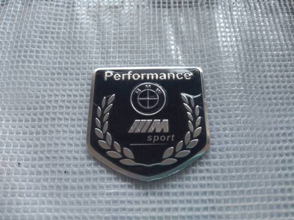 【ゆうパケット送料込】BMW M Performance ホームベース型 エンブレムプレート ブラック 縦5.2cm×横5cm アルミ製