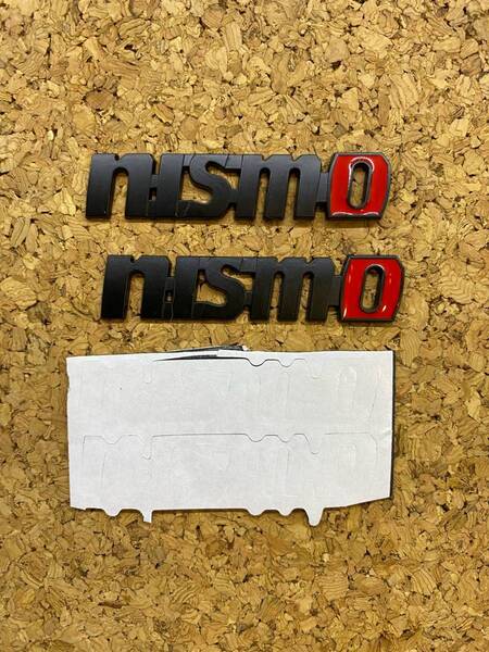 【ゆうパケット送料込】NISMO(ニスモ) 3Dエンブレム 2枚組 マッドブラック ミニサイズ 縦1.3cm×横6.5cm 金属製 日産 GTR NISSAN