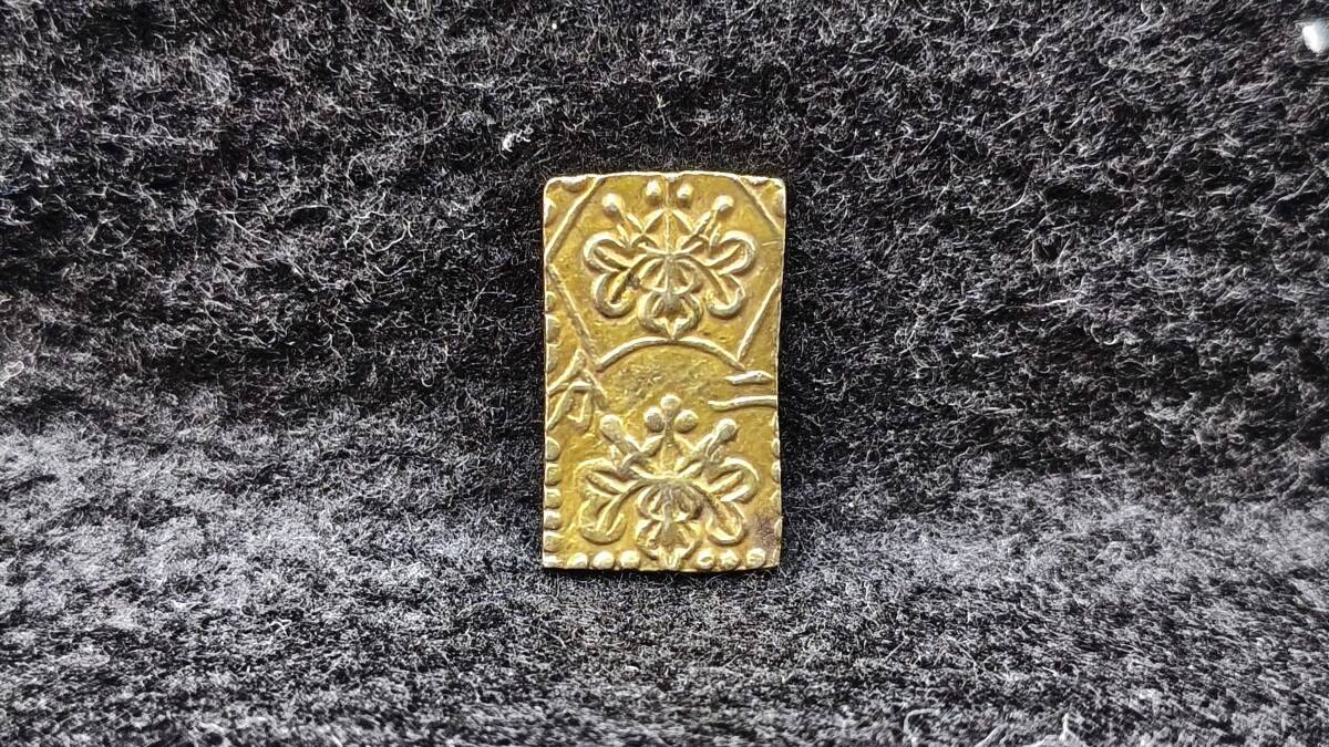楽天市場】日本歴史的貨幣 明治二分判金 (2枚) - ケース入り