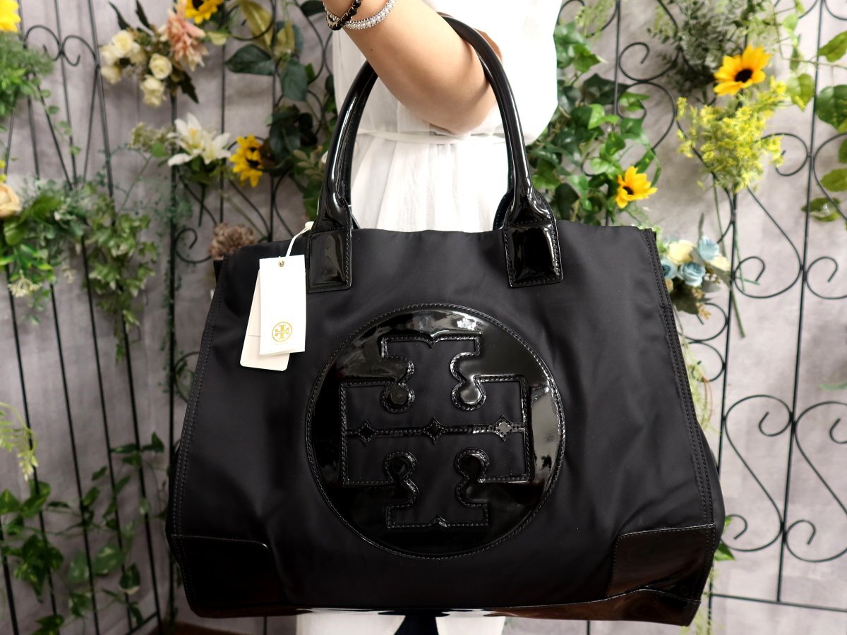 楽天市場】トリーバーチ 財布 二つ折り財布 TORY BURCH ブリテン