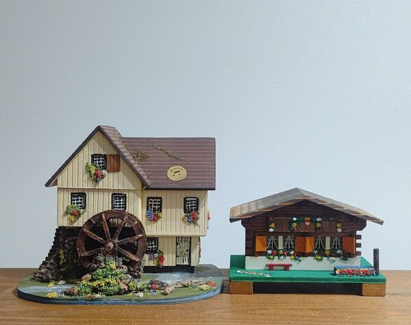 スイス製 リュージュ MAPSA オルゴール 南国のバラ/エーデルワイス 家 ハウス型 水車小屋 山小屋 小物入れ 中古 2台セット 送料無料 即決