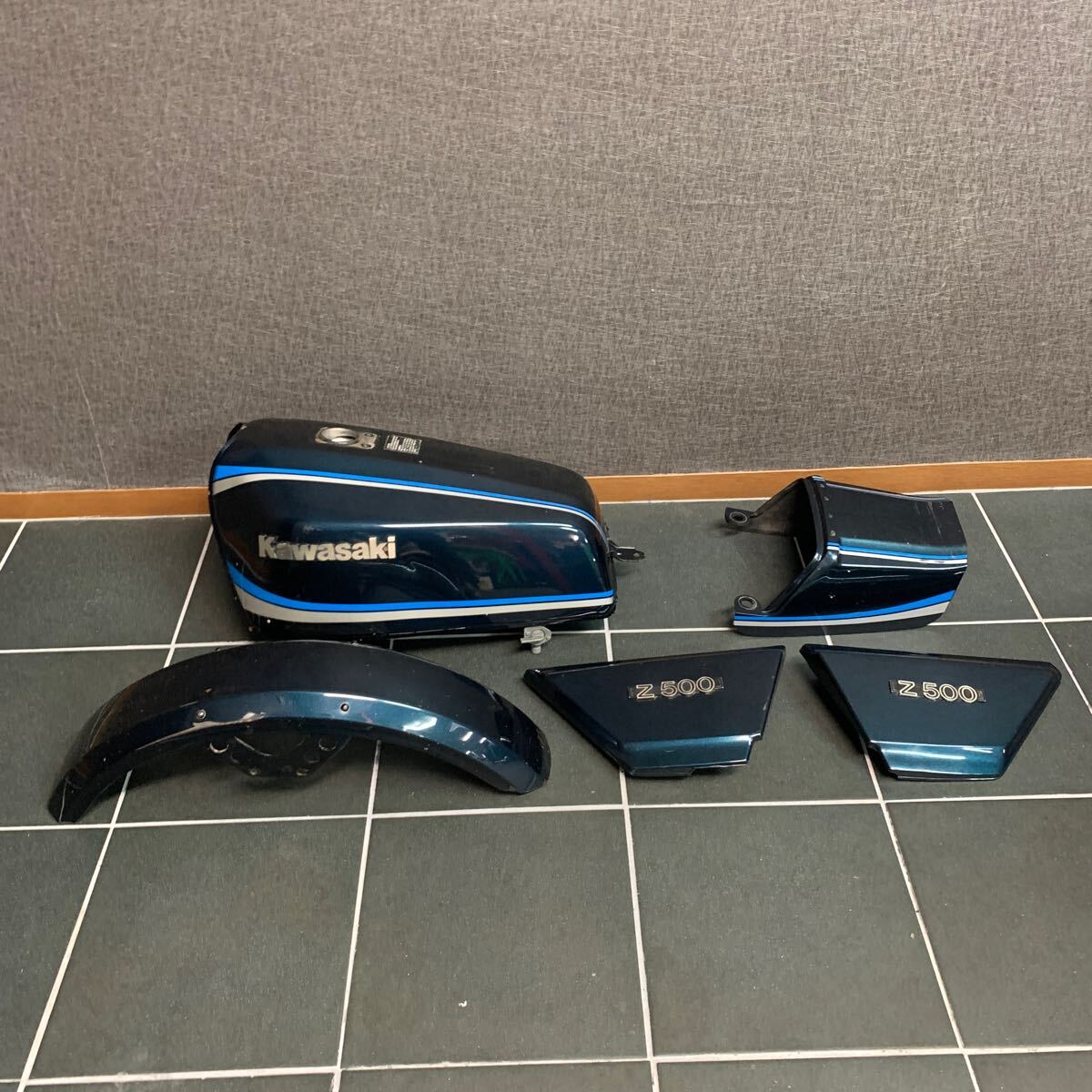 JMC 初期型テールカウル 無塗装品 Z400FX Z400J Z550FX Z500A